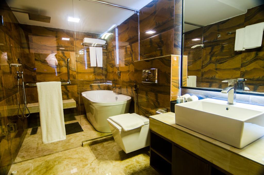 Executive Inn Dhaka Exteriör bild
